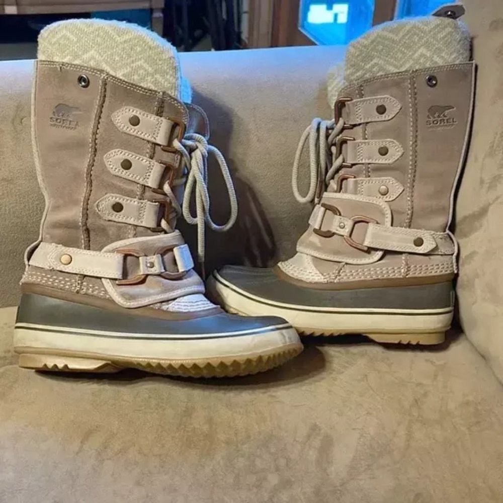 SOREL - JOAN OF ARCTIC - WATERPROOF PREMIUM BOOT - Size 6.5